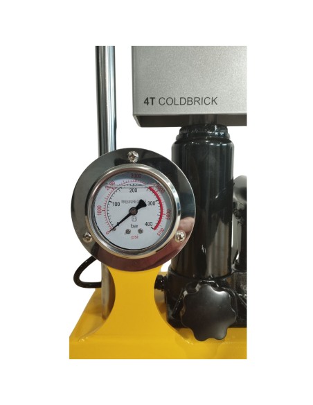 Qnubu 4TON Pressa a Freddo: potenza e precisione nell’estrazione di concentrati di alta qualità